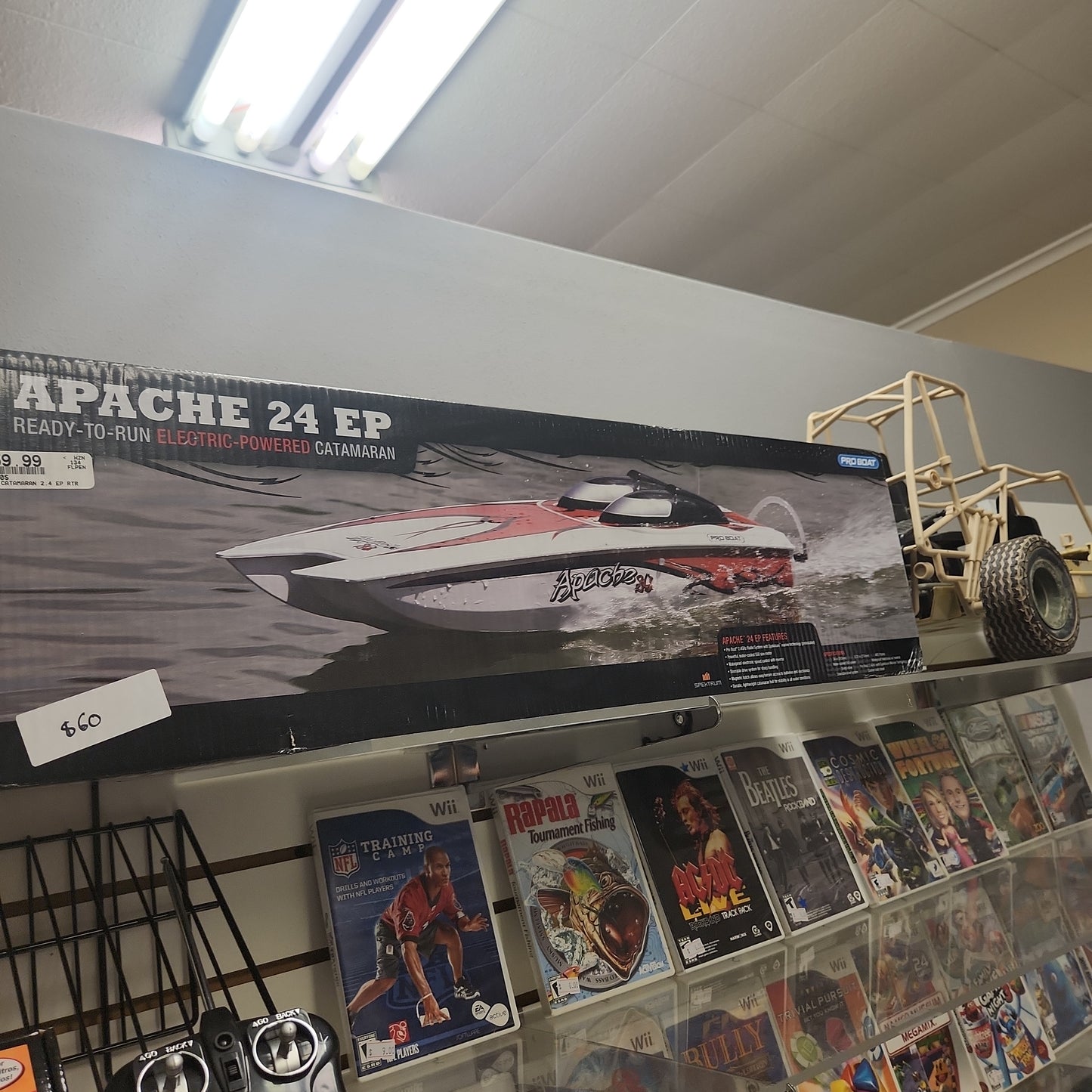 Apache 24 ep rc boat